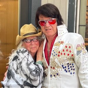 Meet your Posher, Mary l